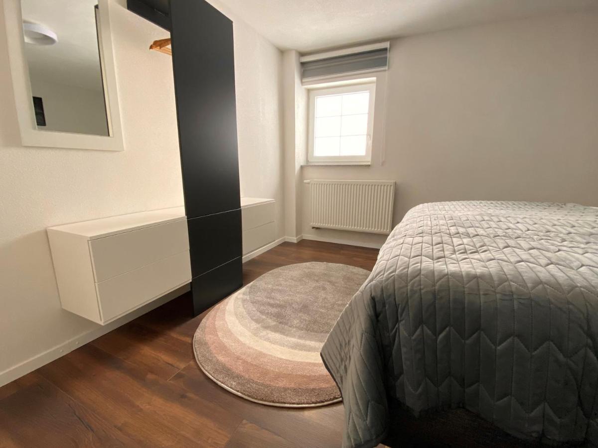 Adn - Netflix - Modern And Smart Apartment Guenzburg